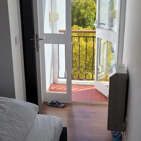 Comfy Near Metro * Lisbon