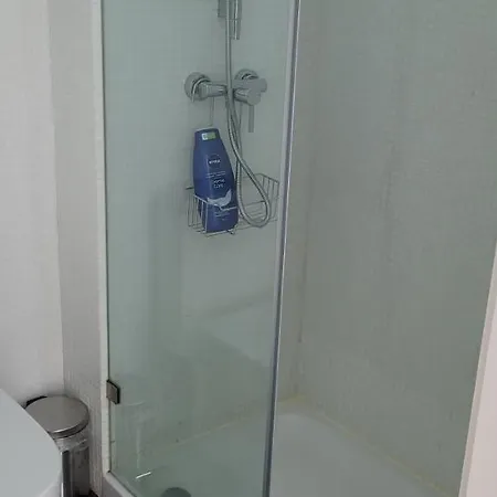 Comfy Near Metro Lisboa