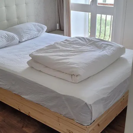 Comfy Near Metro Homestay Lisbon