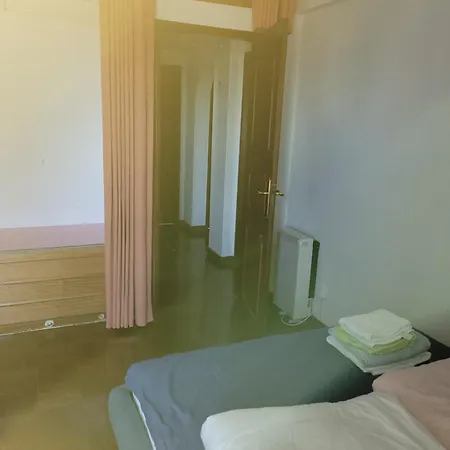 Homestay Comfy Near Metro